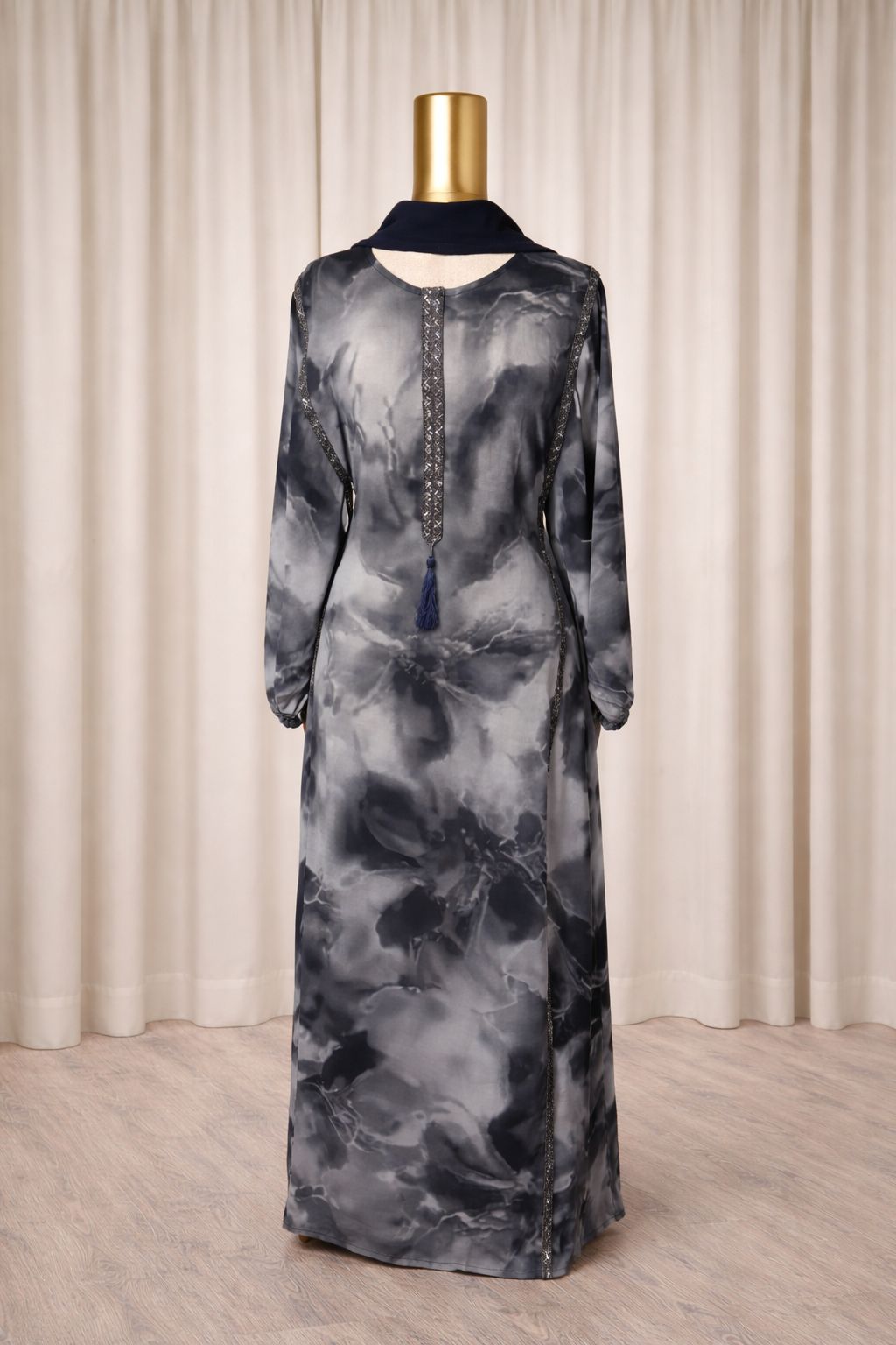 Marwah Marble Batwing Abaya
