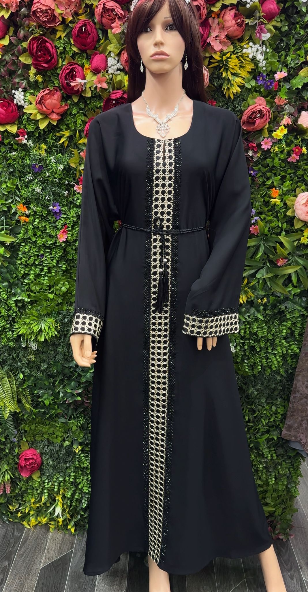 Ria Abaya - Beautiful Embroidery with Outer Belt